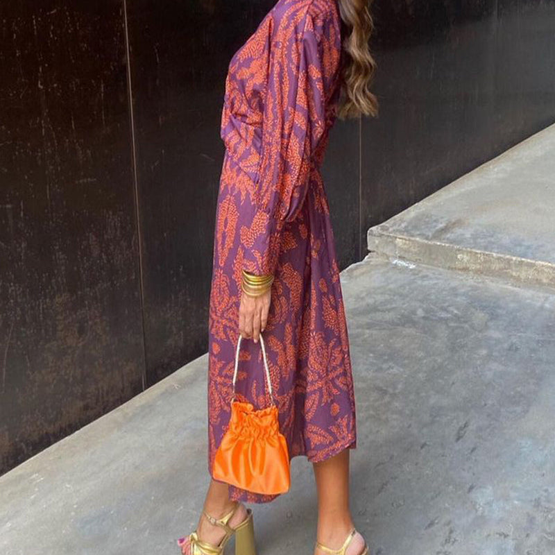 Damska Sukienka Midi - Dekolt V i Detal z Przeszyciem z Przodu