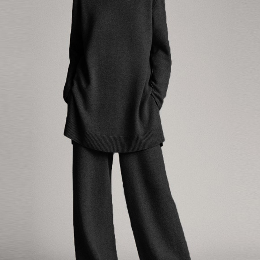 Damski Komplet Wypoczynkowy - Oversize Sweter Golf I Szerokie Spodnie