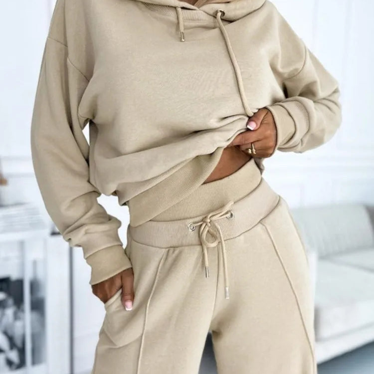 Damski Komplet Dresowy - Krótka Bluza i Szerokie Spodnie